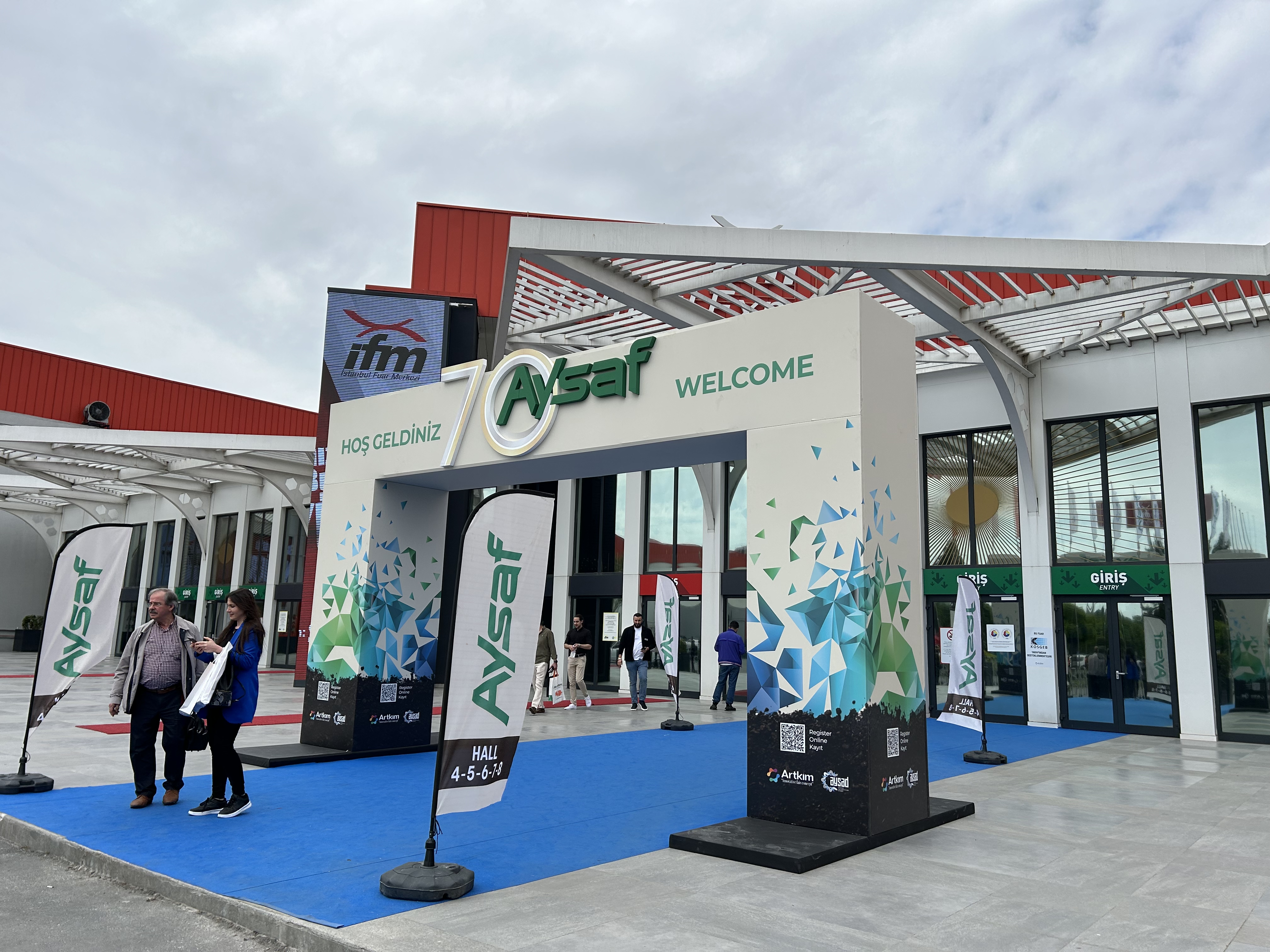 05C1D9B8-414B-4364-9C9E-D7BBE70F212F